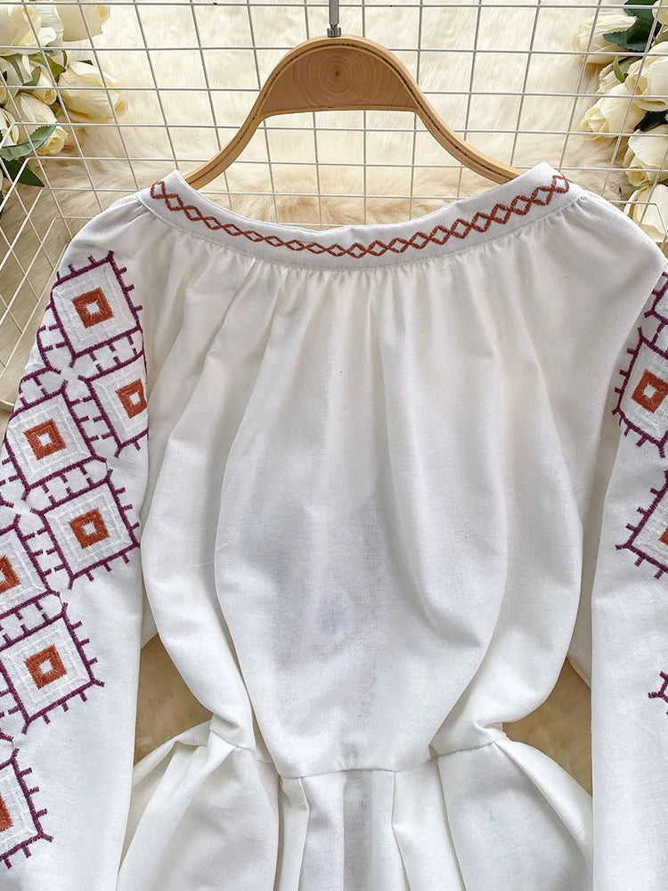 Women's Spring Dress Bohemian Retro Ethnic Style Diamond Cotton Linen Blend Embroidered Lantern Sleeves Mini Dress DS003