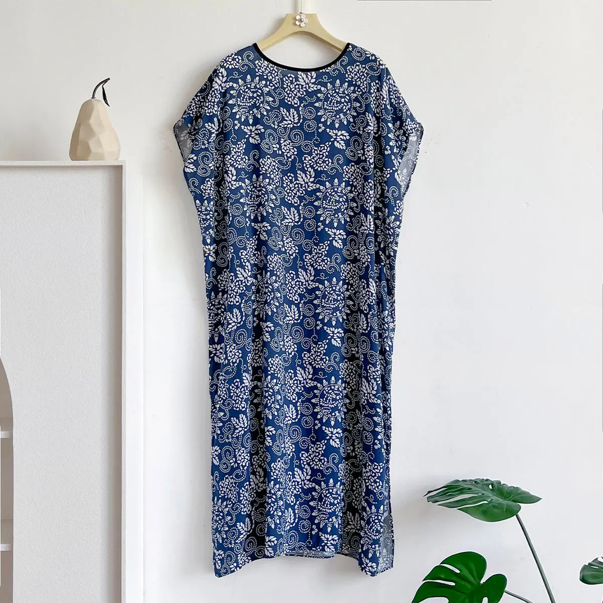 New Spring and Summer Dresses For Women Elegant Printed Silk Muslim Lady Kaftan Beach Sun Protection Seaside Holiday Dress