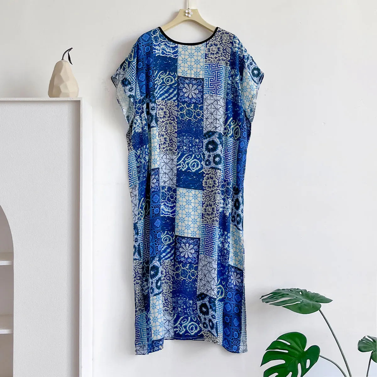New Spring and Summer Dresses For Women Elegant Printed Silk Muslim Lady Kaftan Beach Sun Protection Seaside Holiday Dress