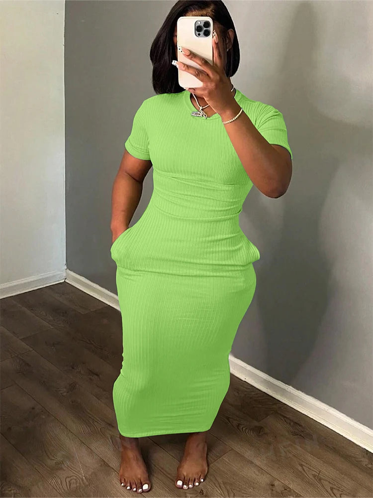 Plus Size 2024 Summer New Round Neck Short Sleeve Slim Hottie Ladies' Stylish Summer Solid Versatile Bodycon Dress