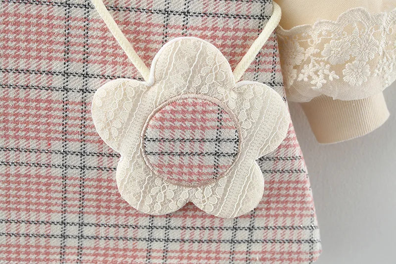 Spring and Autumn Girls' Long sleeved Dress Sweet and Fragrant Style Pattern Mesh Sleeves Princess Dress Comes with Bag
