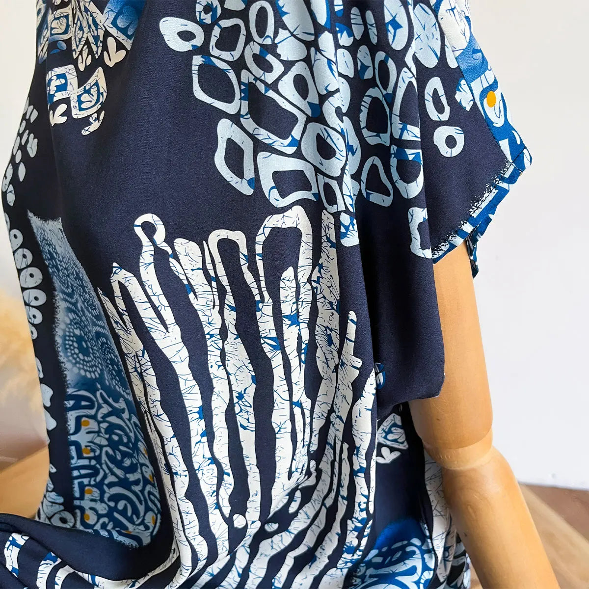 New Spring and Summer Dresses For Women Elegant Printed Silk Muslim Lady Kaftan Beach Sun Protection Seaside Holiday Dress