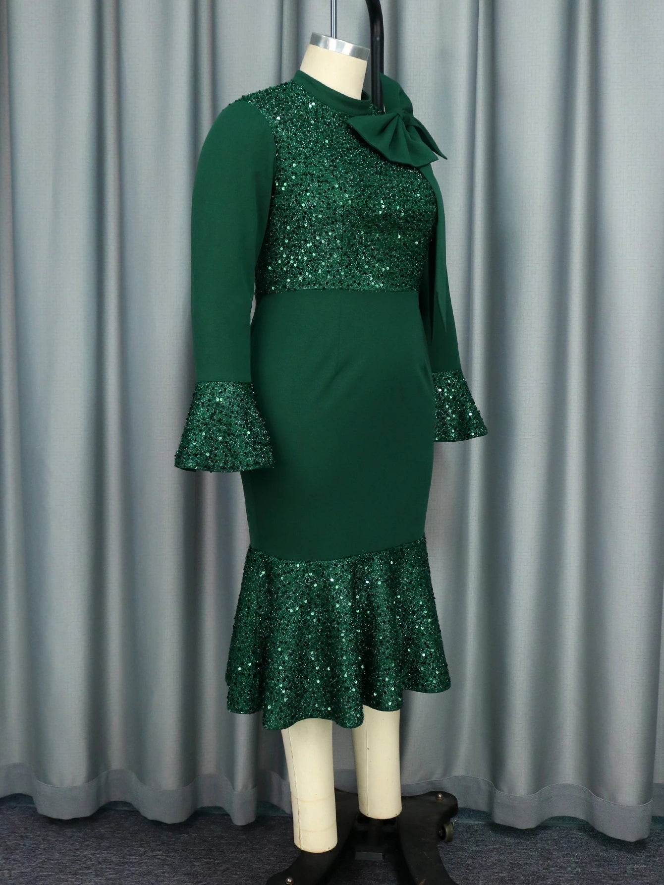 Elegant Green Shiny Sequined Dresses with Bow Long Flare Sleeves Mermaid Christmas African Brithday Party Occasion Event Robes