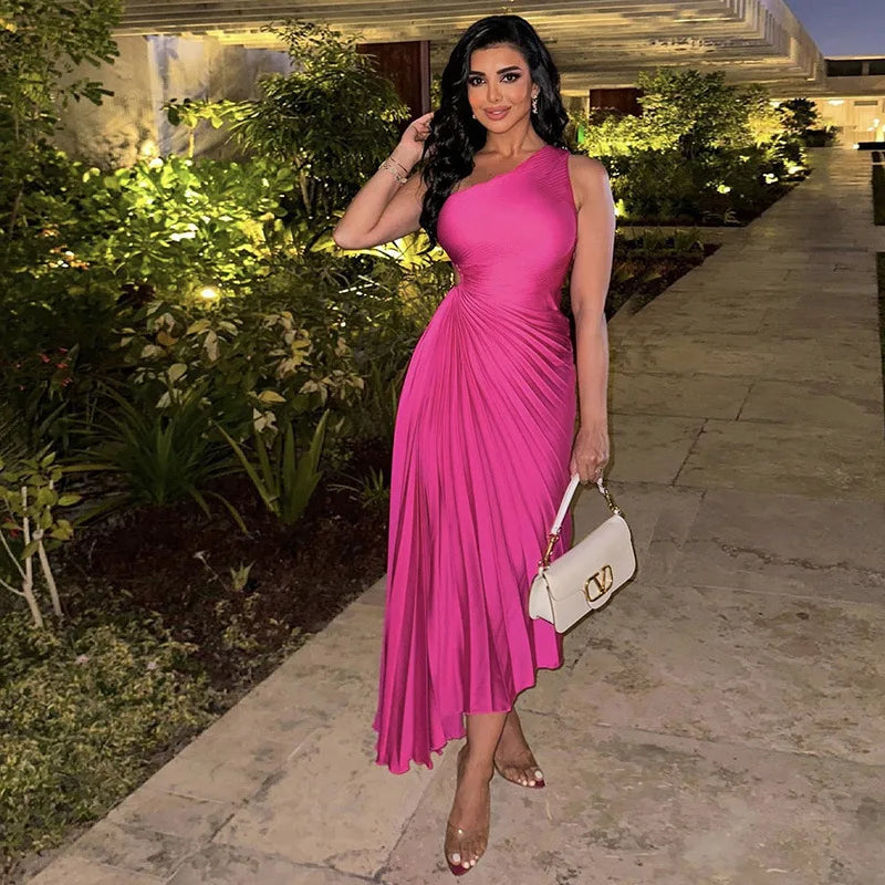 Spring Summer New Dress Women's Fashion Solid Color One Shoulder Slim Fit Dress Women's Sexy Pleated Elegant Party Formal Dress