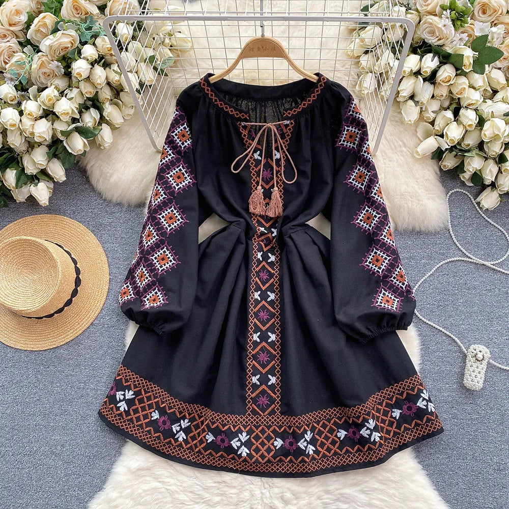 Women's Spring Dress Bohemian Retro Ethnic Style Diamond Cotton Linen Blend Embroidered Lantern Sleeves Mini Dress DS003