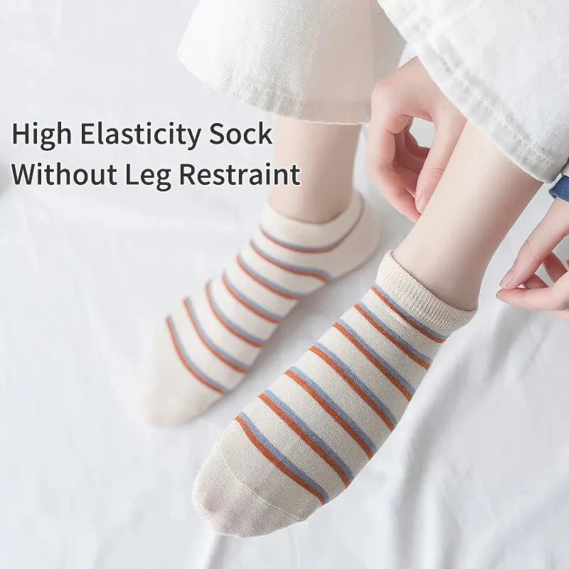 6 Pairs of Women's Spring and Summer Four Season Striped Plaid Fashion Trend Simple and Comfortable Sports Style Socks