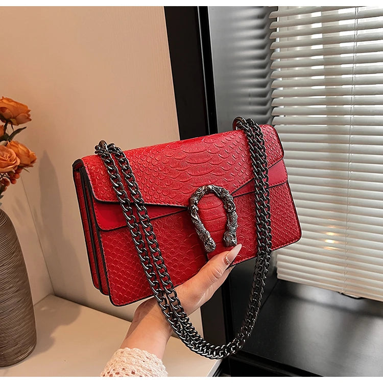 Retro Style Fashion Chain Shoulder Bag for Women Snake Pattern Crossbody Small Square Bag Trendy Accessory