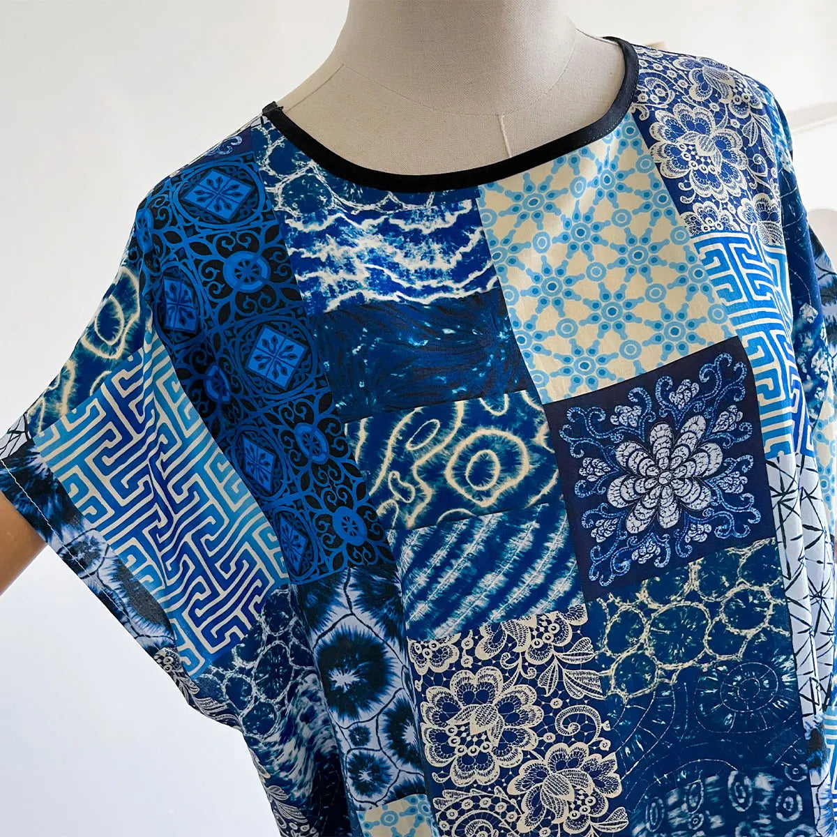 New Spring and Summer Dresses For Women Elegant Printed Silk Muslim Lady Kaftan Beach Sun Protection Seaside Holiday Dress