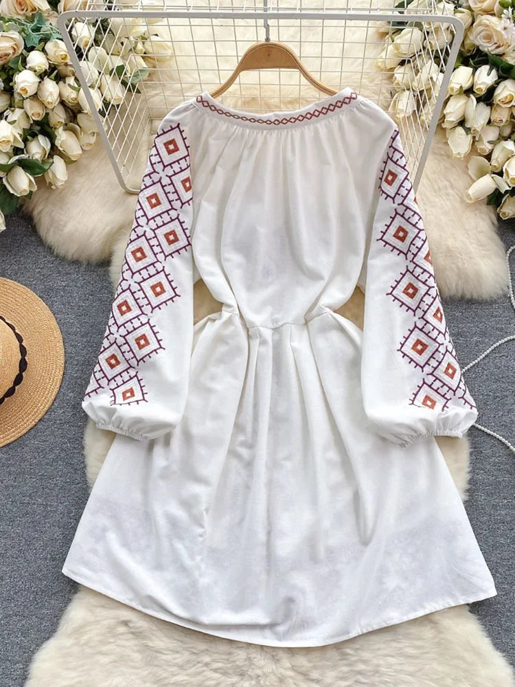 Women's Spring Dress Bohemian Retro Ethnic Style Diamond Cotton Linen Blend Embroidered Lantern Sleeves Mini Dress DS003