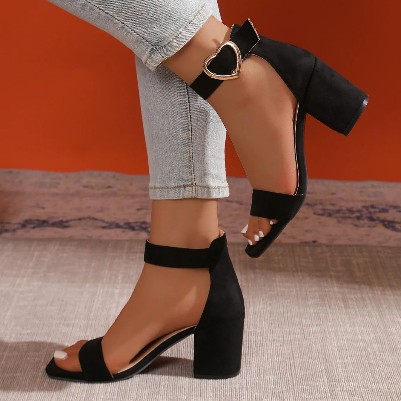 Women Sandals New Summer Fashion Sandals Medium High Heels Outdoor Elegant Wedding Shoes Bridal Plus Size Buckle Strap Sandals