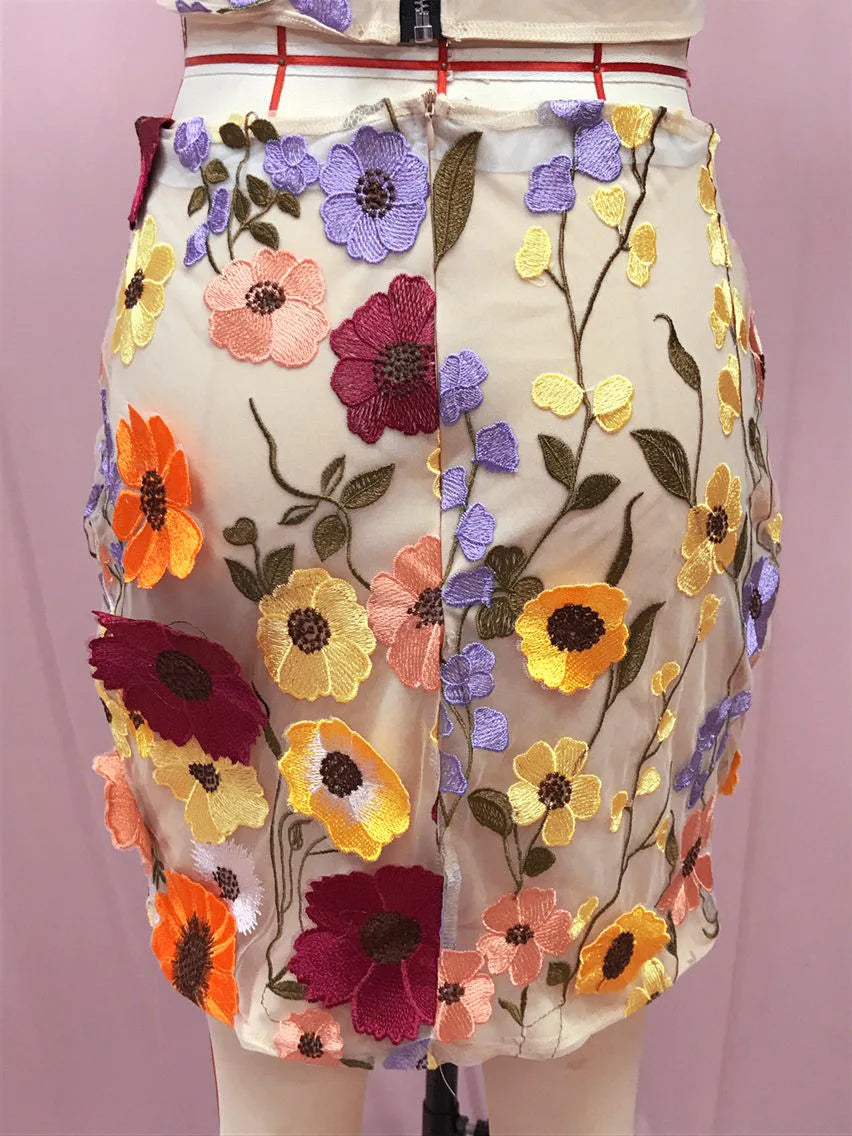 Spring Dress Women's Skirt High-quality Embroidery Hook Pattern Sleeveless Crop Top Wrap Hip Skirt Set of Two Pieces