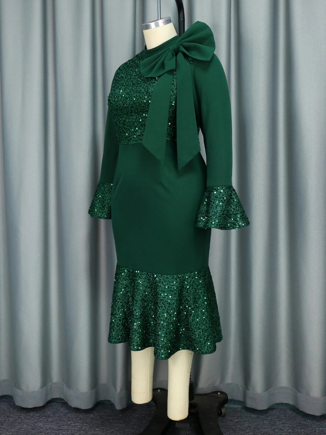 Elegant Green Shiny Sequined Dresses with Bow Long Flare Sleeves Mermaid Christmas African Brithday Party Occasion Event Robes
