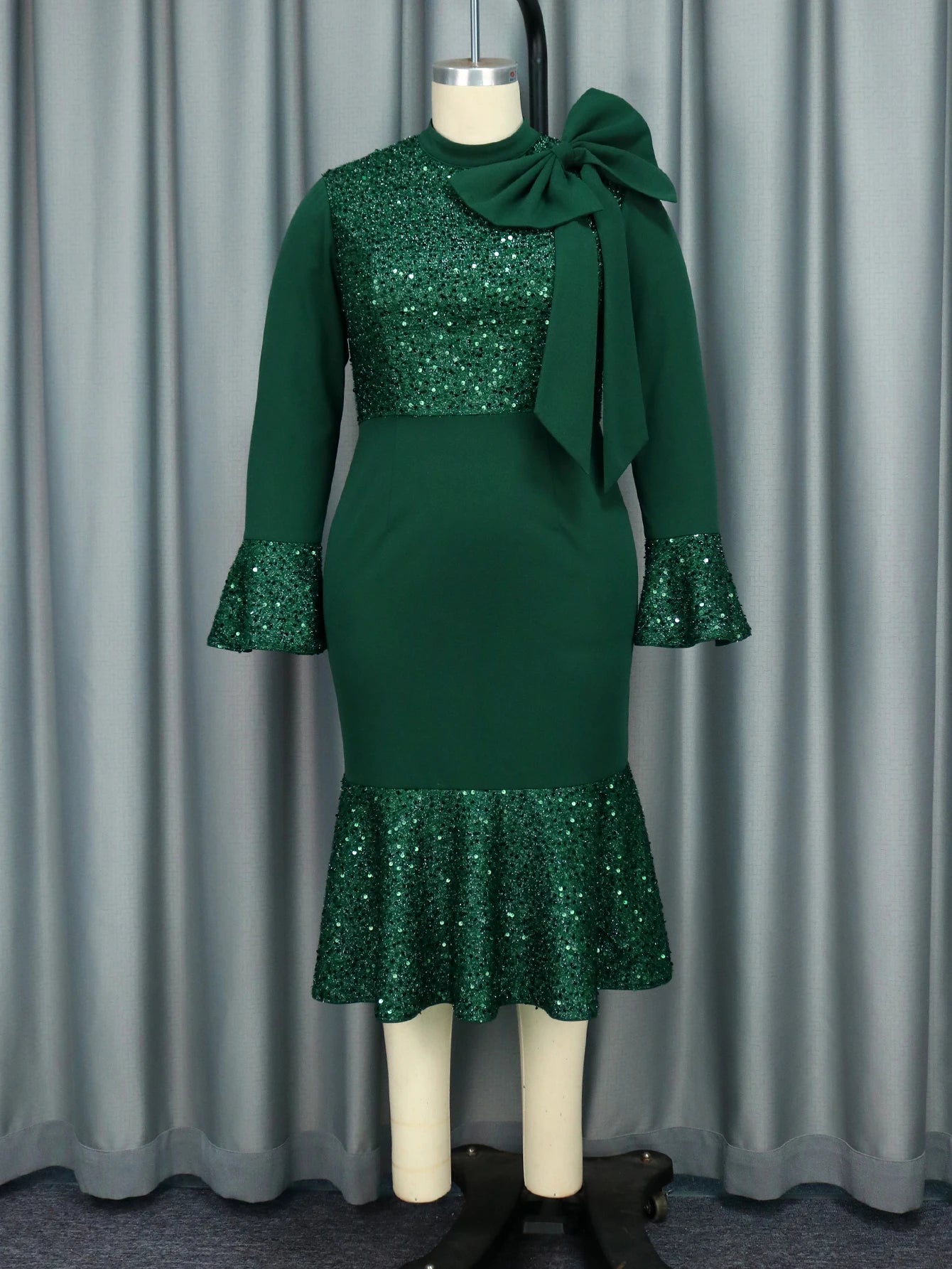 Elegant Green Shiny Sequined Dresses with Bow Long Flare Sleeves Mermaid Christmas African Brithday Party Occasion Event Robes
