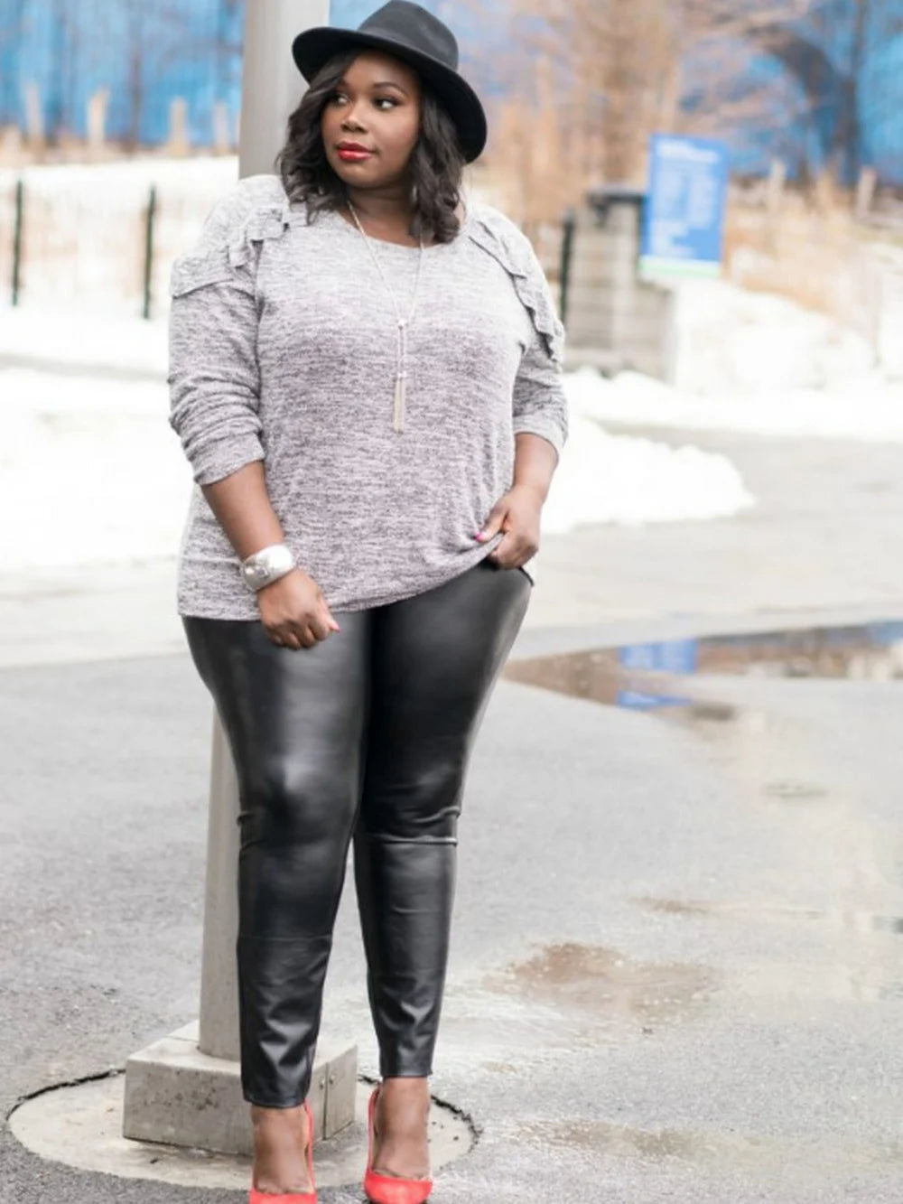Faux Leather Plus Size Leggings for Women Big Size 5XL 6XL 7XL Black Girls Spandex Clothing Pleather PU Leggings