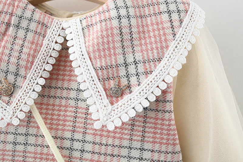 Spring and Autumn Girls' Long sleeved Dress Sweet and Fragrant Style Pattern Mesh Sleeves Princess Dress Comes with Bag