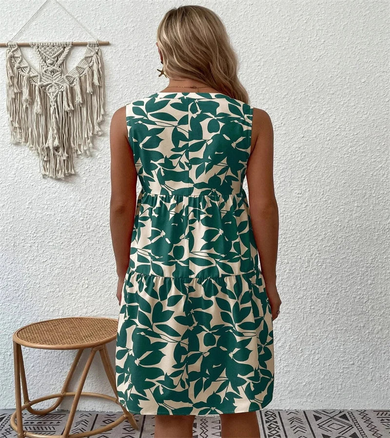 Spring and summer 2024 European and n Ladies Elegant Dress Bohemian fashion loose V-neck ruffle print dress
