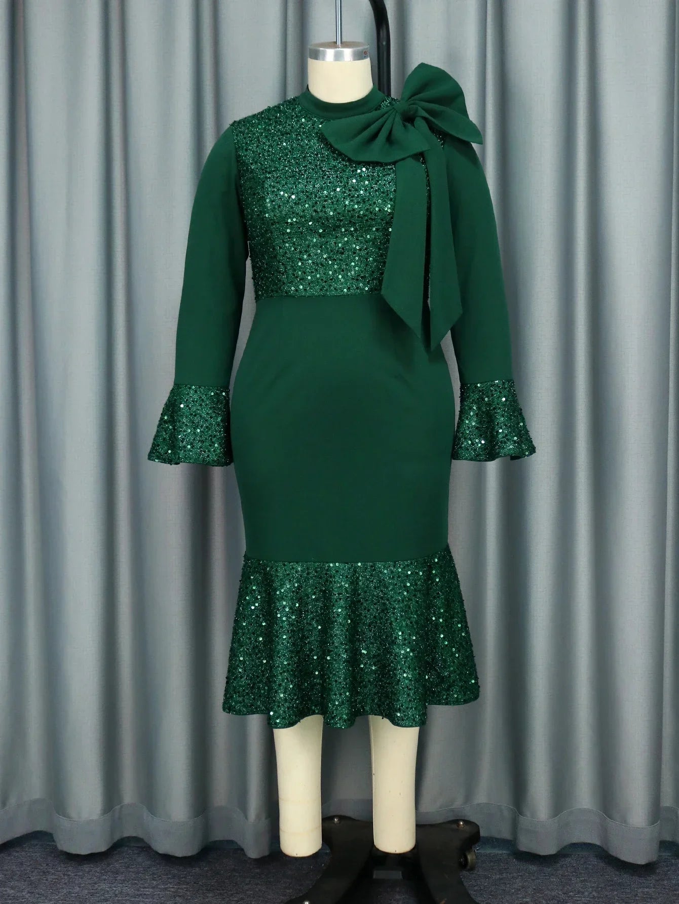 Elegant Green Shiny Sequined Dresses with Bow Long Flare Sleeves Mermaid Christmas African Brithday Party Occasion Event Robes