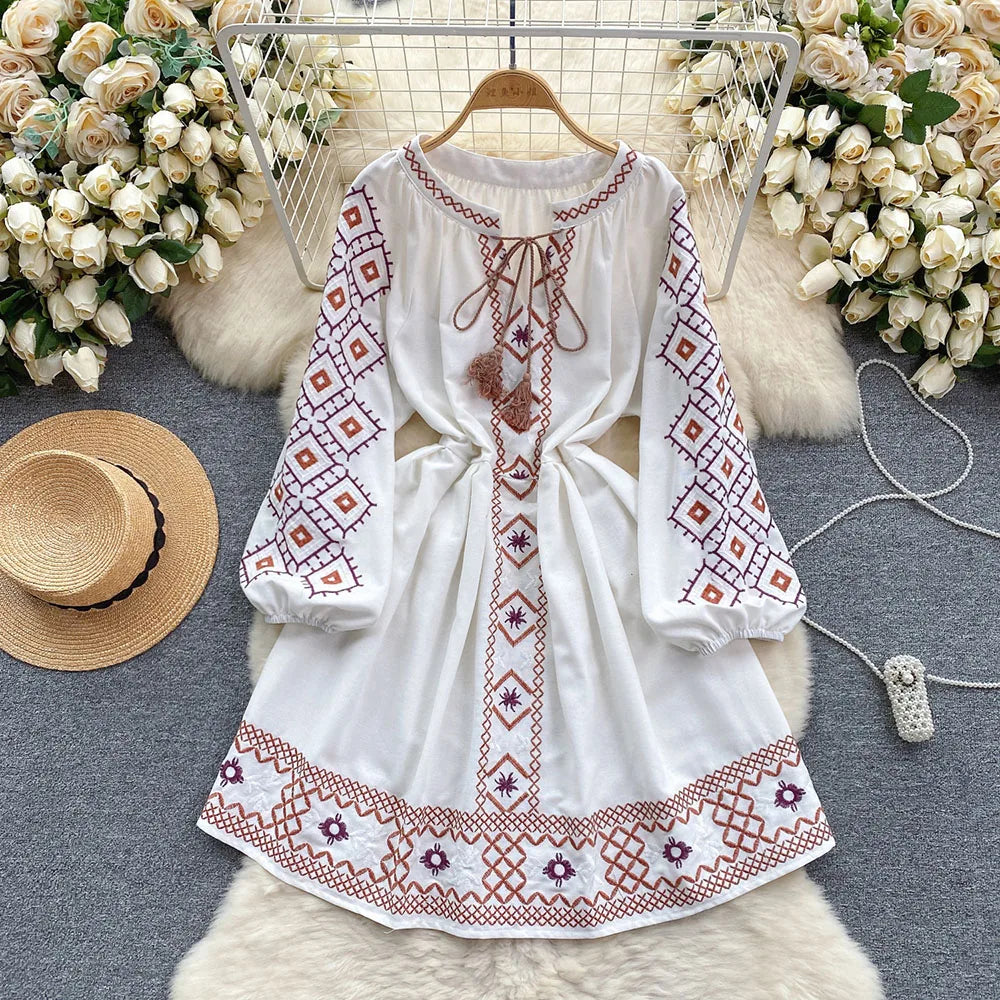 Women's Spring Dress Bohemian Retro Ethnic Style Diamond Cotton Linen Blend Embroidered Lantern Sleeves Mini Dress DS003