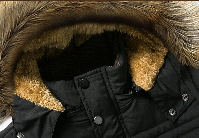 Winter New Warm Thick Fleece Parkas Men Waterproof Hooded Fur Collar Parka Jacket Coat Men Autumn Fashion Casual Parkas Men