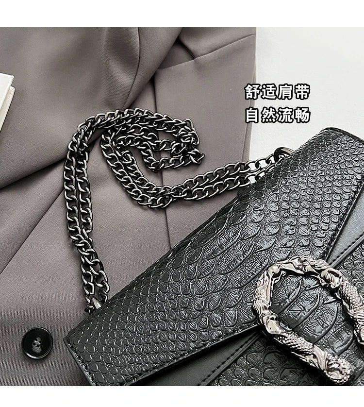 Retro Style Fashion Chain Shoulder Bag for Women Snake Pattern Crossbody Small Square Bag Trendy Accessory