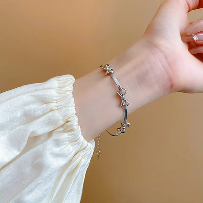 Silver Color Color Bowknot Bracelets for Women Girls Sparkling Delicate Chains Blade Chokers Necklaces Party Dress Jewelry Gifts