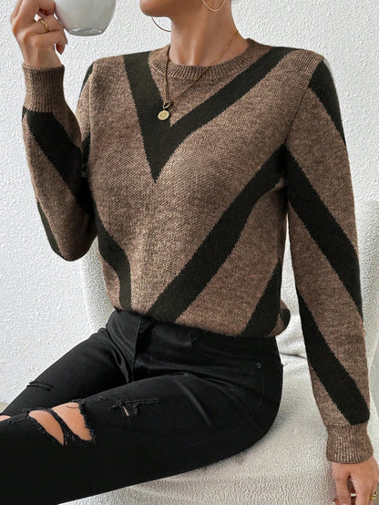 New autumn and winter geometric pattern round neck long sleeved knitted sweater