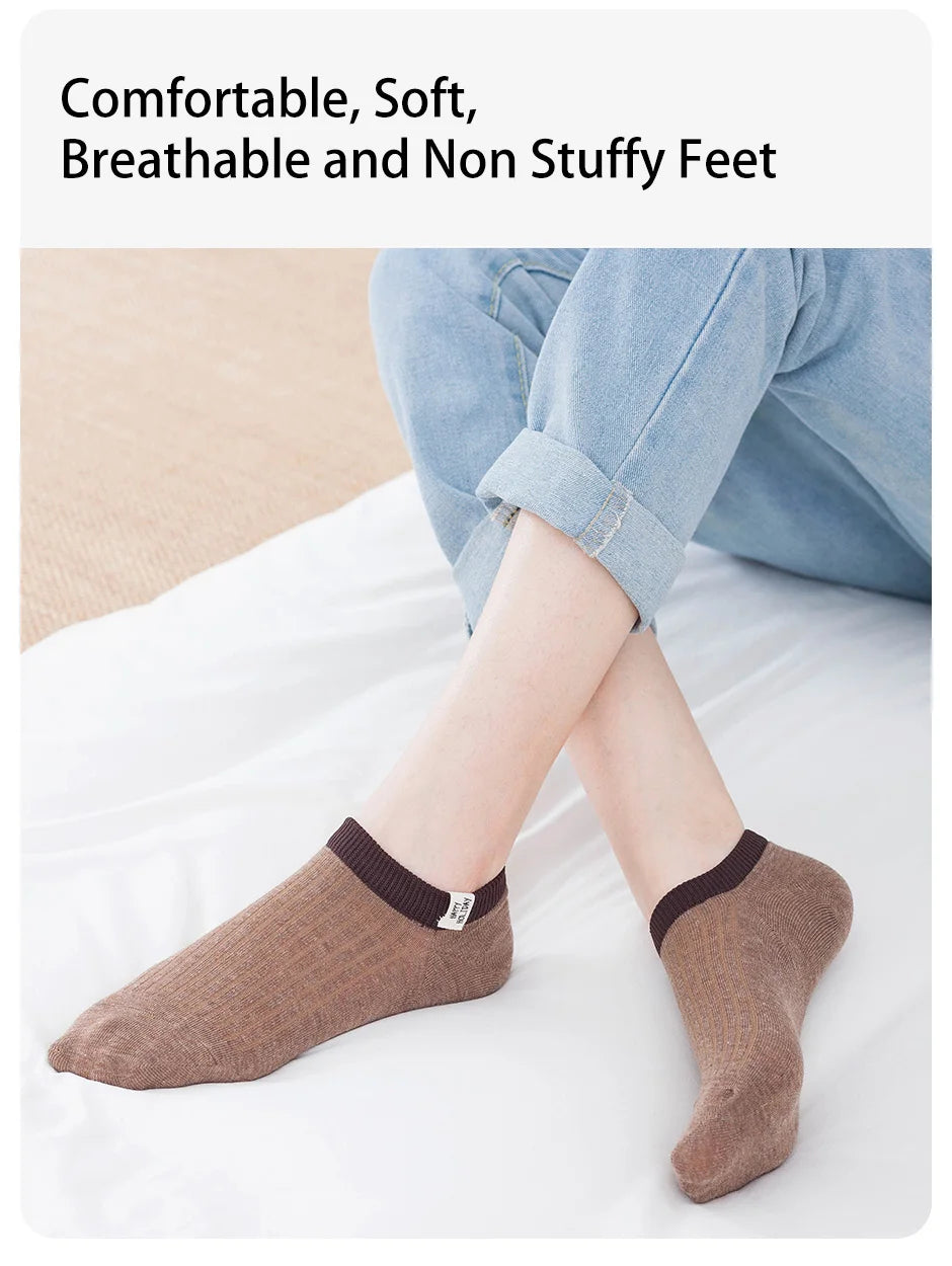 10 Pairs of Women Is Spring and Summer Letter Slogans Sweet Cute Fashionable and Comfortable College Style Fabric Label Socks