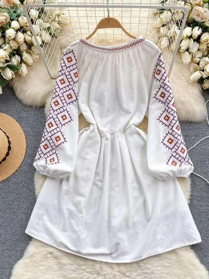 Women's Spring Dress Bohemian Retro Ethnic Style Diamond Cotton Linen Blend Embroidered Lantern Sleeves Mini Dress DS003