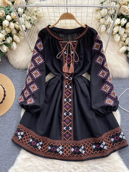 Women's Spring Dress Bohemian Retro Ethnic Style Diamond Cotton Linen Blend Embroidered Lantern Sleeves Mini Dress DS003