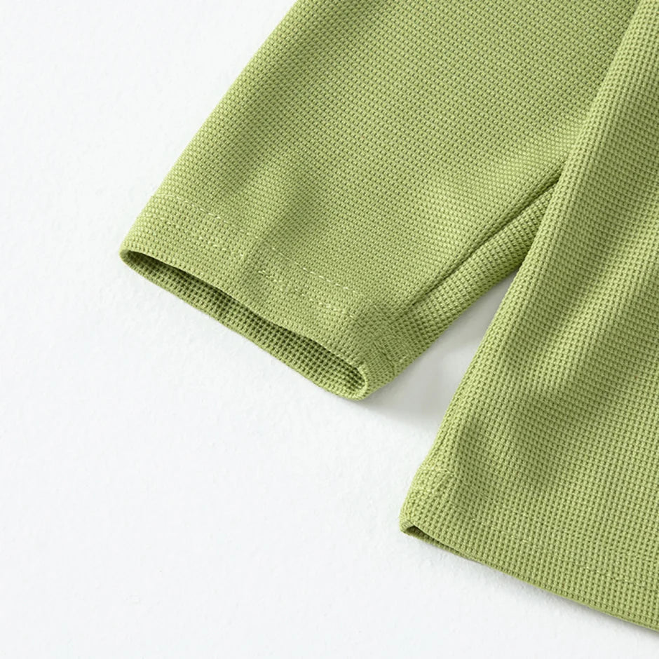Children's solid color POLO shirt boy handsome fashion sports T-shirt girl lapel casual and comfortable half sleeve.