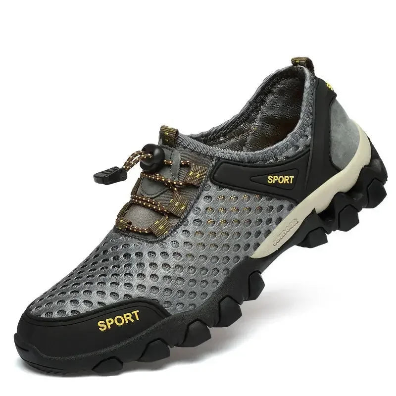 Men Sneakers Summer Wading Mesh Shoes Comfortable Slip on Outdoor Hiking Shoes Zapatos Hombre Casual Climbing Trekking Footwear
