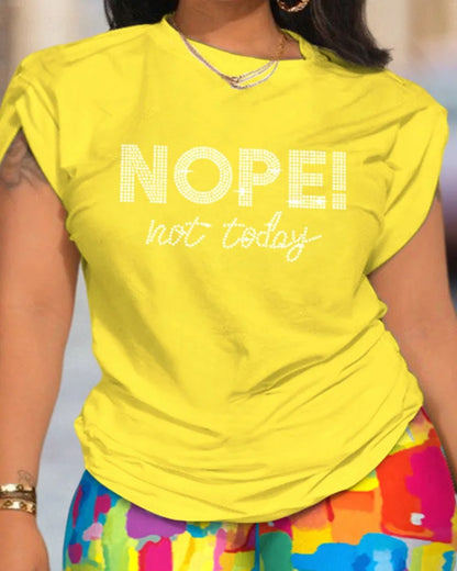 Two Piece Short Sets Print Letter Round  Neck T Shirts High Waist Pants Splice Tops Pullover Summer Ladies Beach Style