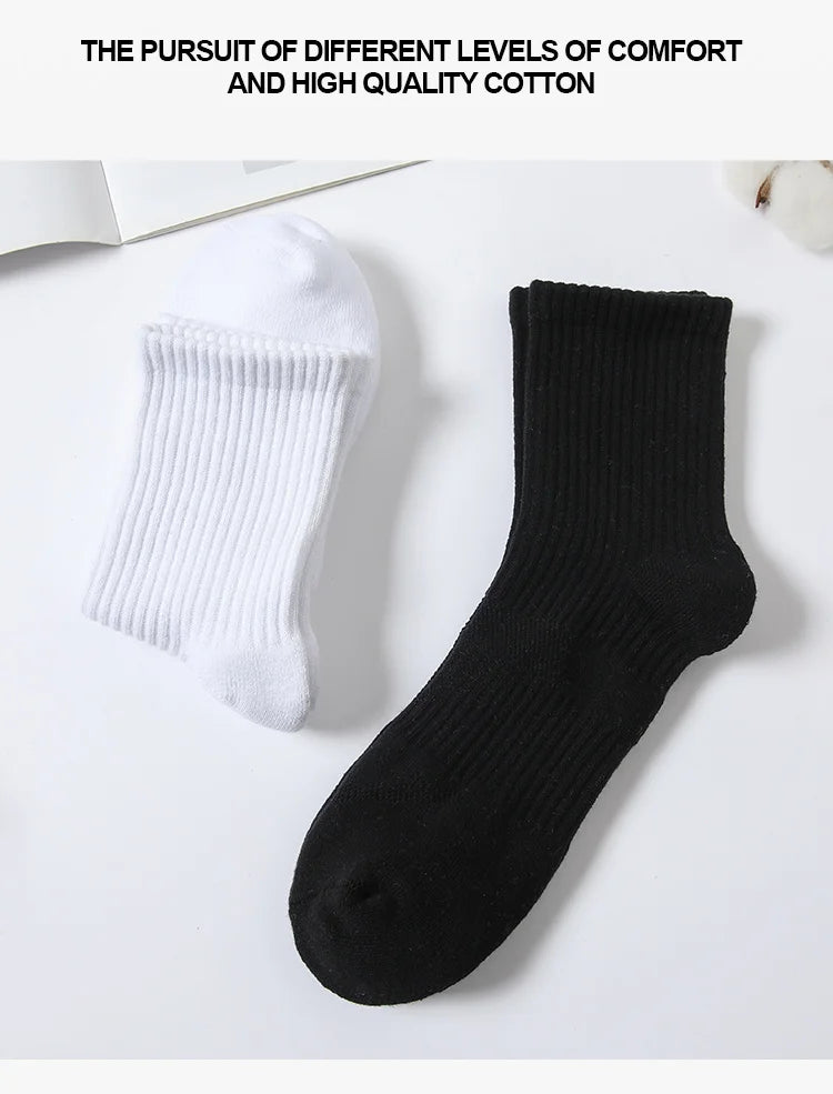 Mens Moisture Wicking Outdoor Hiking Work Cotton Socks Compression Cushion Crew Socks Leisure Men Black Socks 5 Pairs