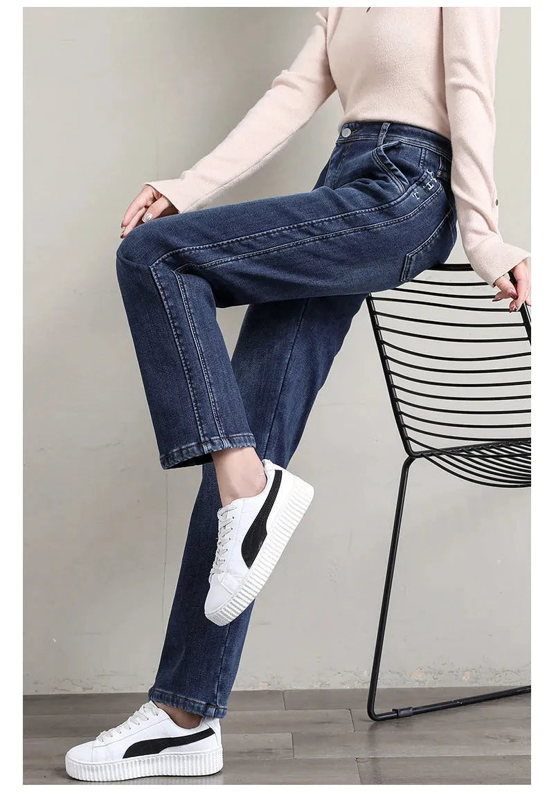 New Winter Thick Warm Fleece Women Straight Jeans Women Classic High Waist Thicken Fashion Warm Denim Pants Retro Cowboy Trouser