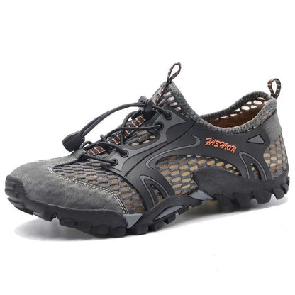 Men Sneakers Summer Wading Mesh Shoes Comfortable Slip on Outdoor Hiking Shoes Zapatos Hombre Casual Climbing Trekking Footwear