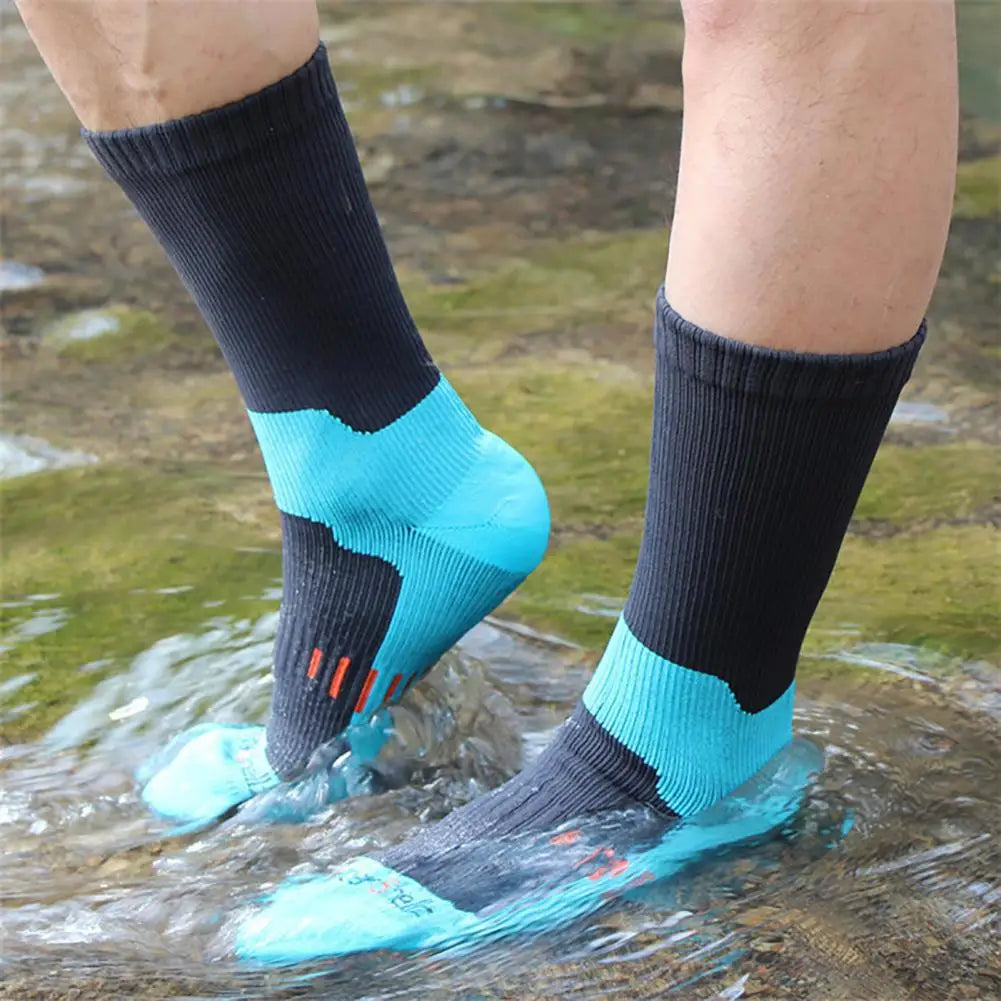 1 Pair Waterproof Hiking Socks Elastic Breathable Mid-Tube Skiing Socks Soft Foot Protection Wading Skiing Socks For Winter