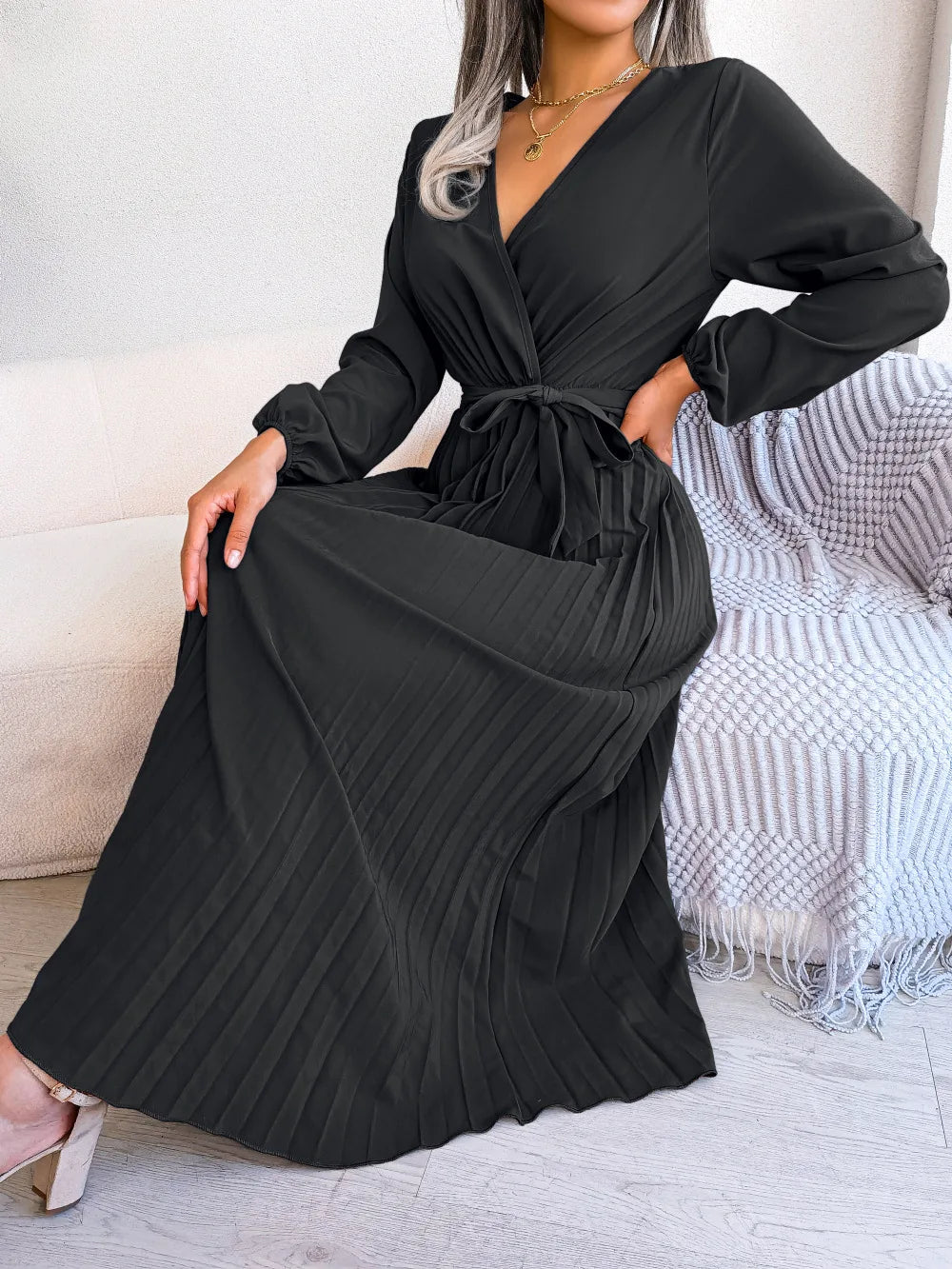 Women Elegant V Neck Long Sleeve Pleated Maxi Dress