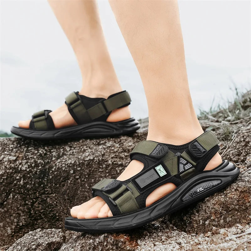 Men's casual sandals summer new outdoor anti slip beach shoes student comfort Breathable sports sandals youth fashion slippers