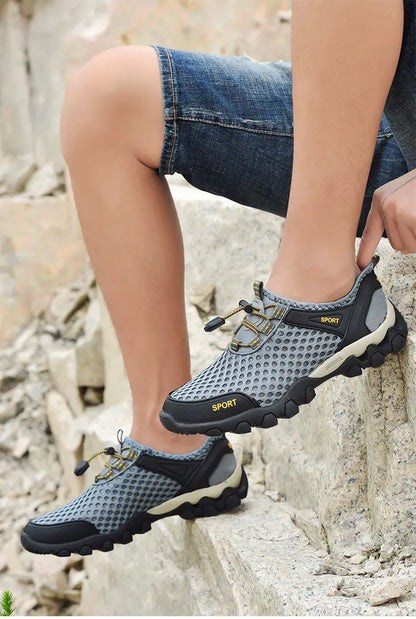 Men Sneakers Summer Wading Mesh Shoes Comfortable Slip on Outdoor Hiking Shoes Zapatos Hombre Casual Climbing Trekking Footwear