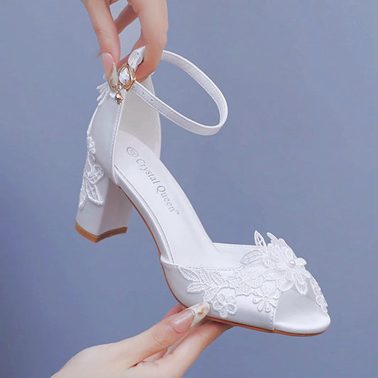 Crystal Queen Bride Sandals Solid Flower Chunky High Heel Ankle Buckle Pumps Elegant White Lace Women Wedding Shoes