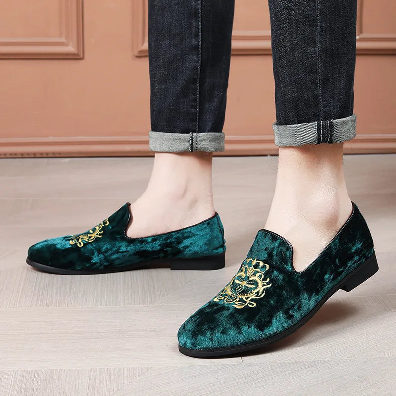 Wedding Dress Shoes Casual Men Loafers 2024 New Lazy Flats Shoes Embroidery Driving Moccasins Man Suede Leather Shoes Zapato