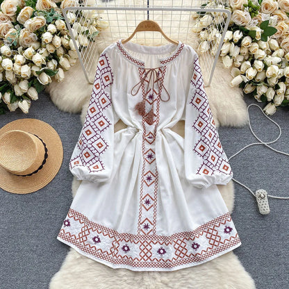 Women's Spring Dress Bohemian Retro Ethnic Style Diamond Cotton Linen Blend Embroidered Lantern Sleeves Mini Dress DS003